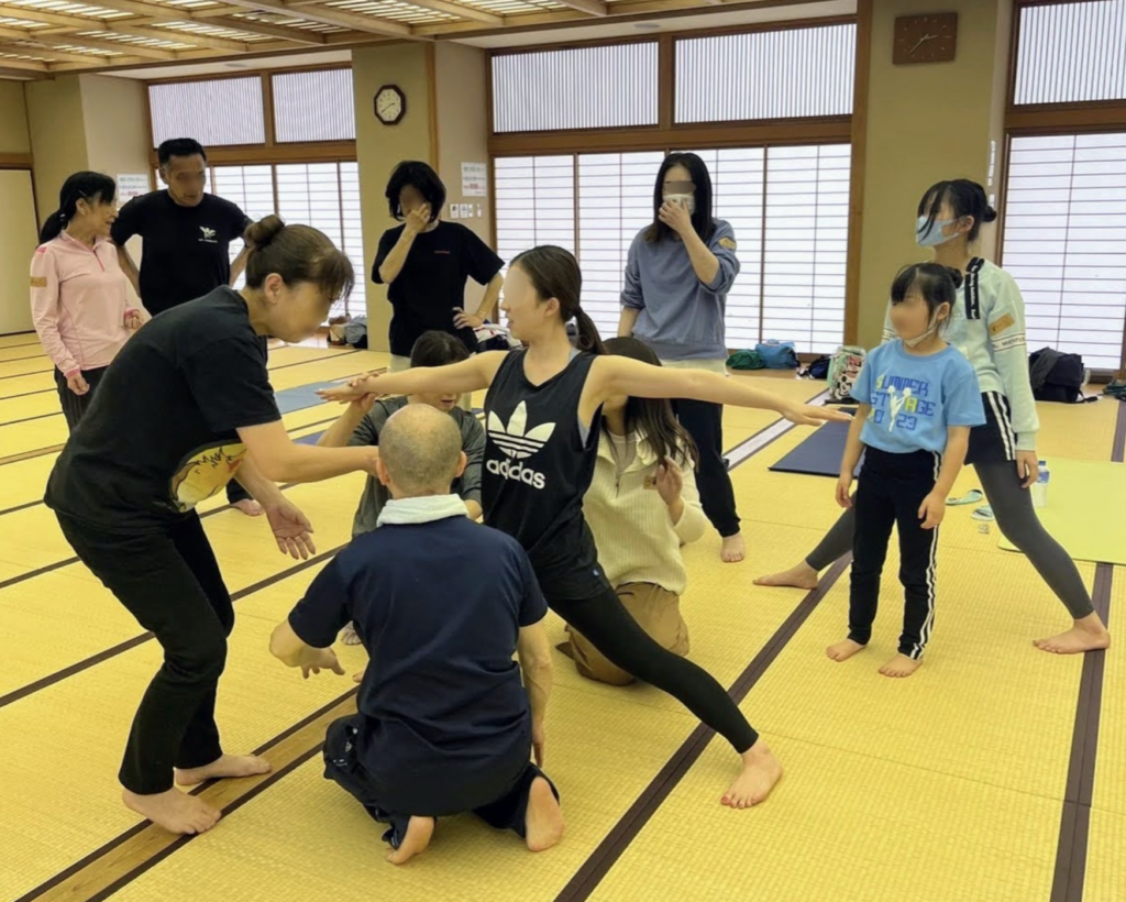 ヨガレッスン